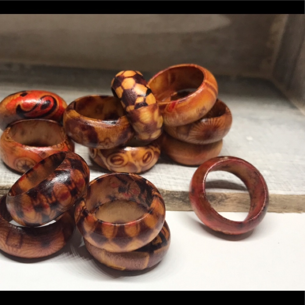 Lot of Wooden Rings *Various Sizes* NEW